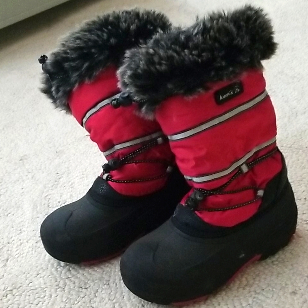 3 🍇 Kamik winter Boots